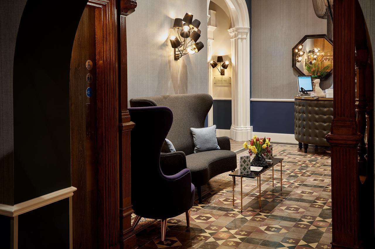 צ'ידל Oddfellows On The Park מראה חיצוני תמונה The hotel's lobby